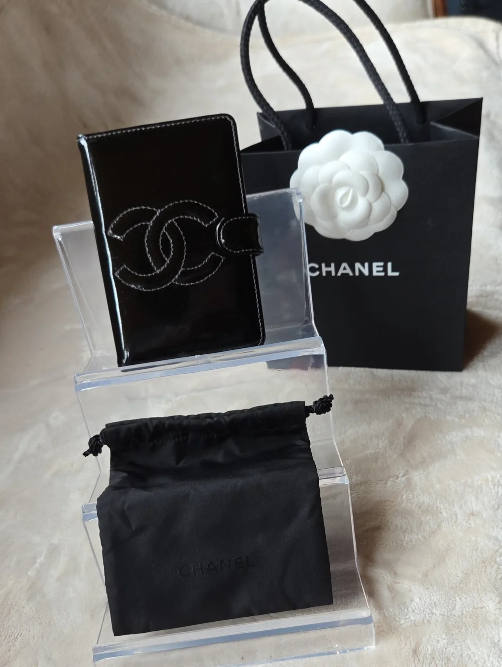 CHANEL Black Patent Leather CC Embossed Small Agenda/Wallet